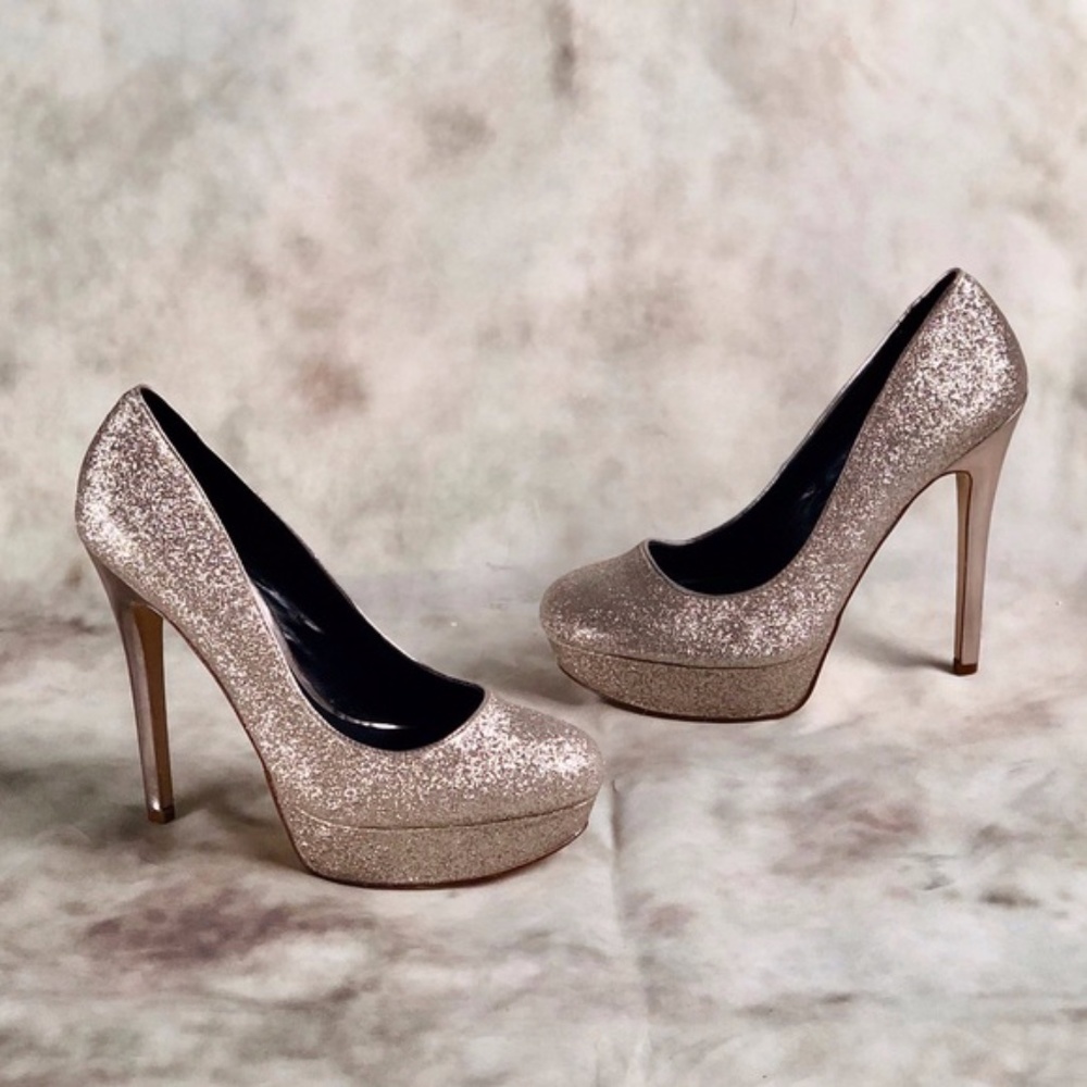 ALDO Sparkly Silver Round Toe Platform Pumps